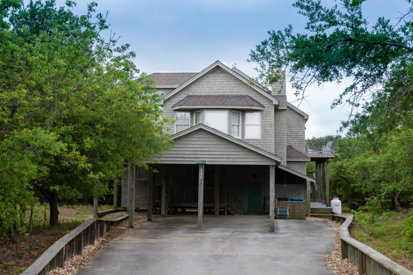 Pierce127 Foresail Court
